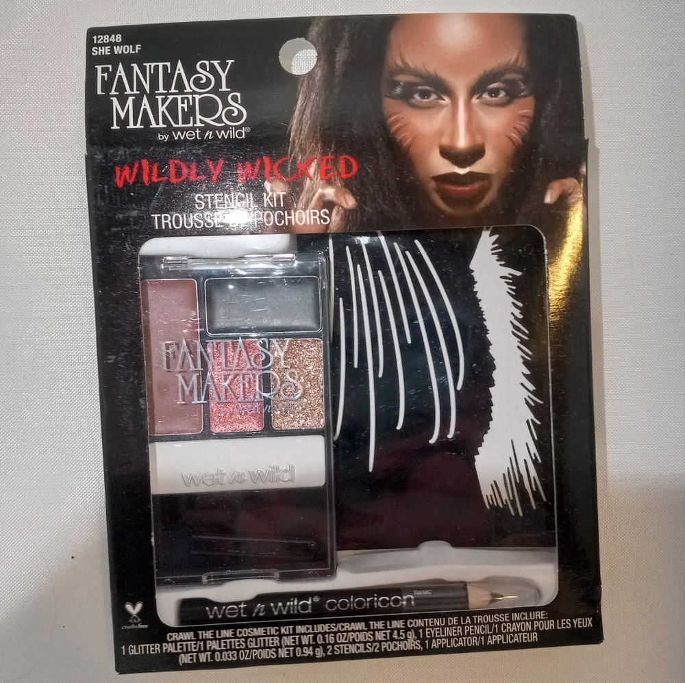 Wet n Wild Fantasy Makers Wildly Wicked Stencil Kit- She Wolf